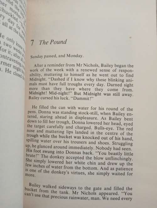 LOOKS AFRICANA-SIGNED COPY ` DONNA OF HIGH MOON ` SIGNED BY AUTHOR FIRST EDITION