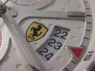 BRAND NEW COLLECTORS S/STEEL FERRARI F1 GRANDE WATCH