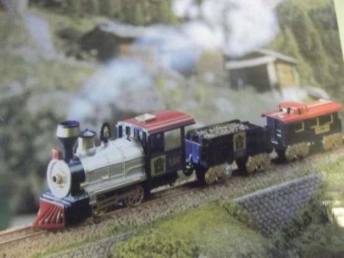 SWEET BATTERY OPERATED TRAIN SET  - ROYAL BLUE 9301 -  NEVER BEEN USED