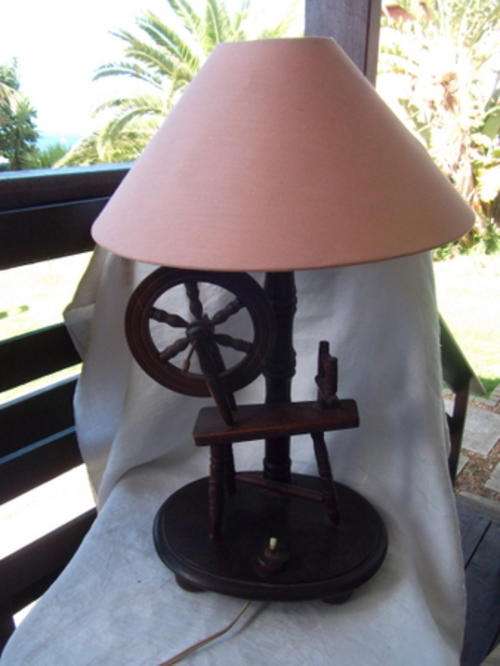 WOW!! A HANDCRAFTED SPINNING WHEEL LAMP!! GORGEOUS HANDWORK!!