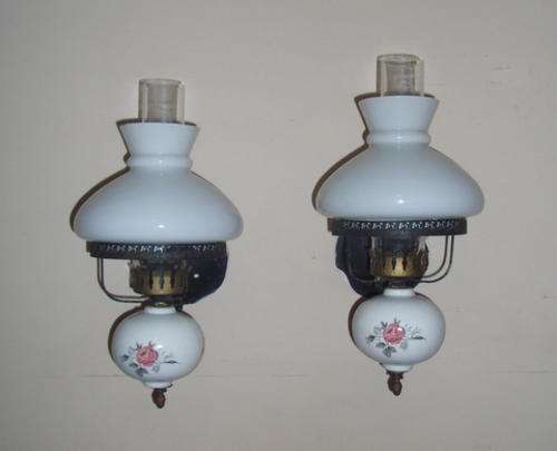 PRETTY PORCELAIN AND DOUBLE GLASS WALL LAMPS