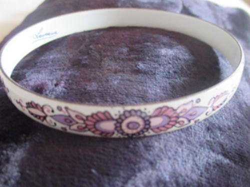 BEAUTIFUL VINTAGE AUSTRIAN ENAMELED BANGLE - SIGNED
