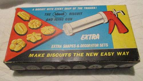 SAVE MONEY, HAVE FUN AND MAKE YOUR OWN OLD FASHIONED COOKIES THIS SEASON