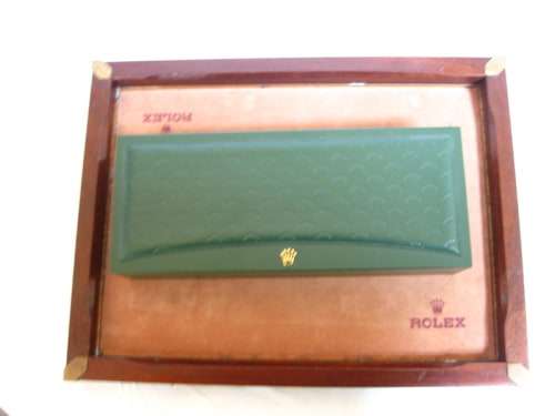 GENUINE ROLEX DISPLAY MATERIAL   QUALITY SWISS MADE