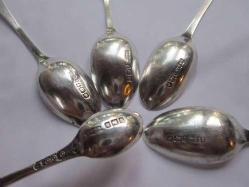 Beautifully hallmarked Sheffield, William Greenwood & Sons, 1903 teaspoons and sugar nipper