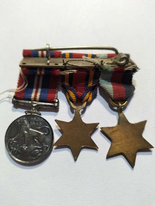 Miniature World War 1 medals