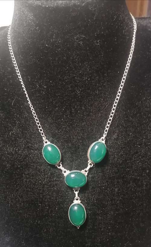 Boho sterling silver and green Calcedony necklace. Beautiful Item.