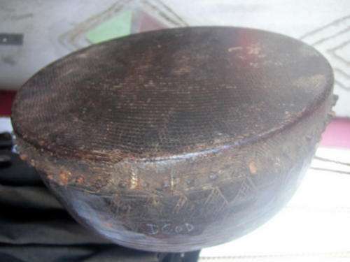 UNUSUAL ANTIQUE SNAKESKIN DRUM FROM EAST AFRICA