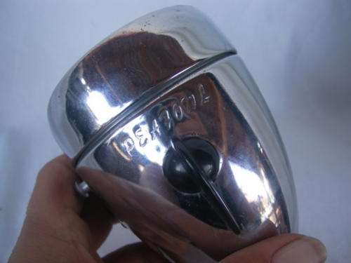 * * * VINTAGE * * * PEAFOWL BICYCLE LAMP WITH  BRIGHTS AND DIMS