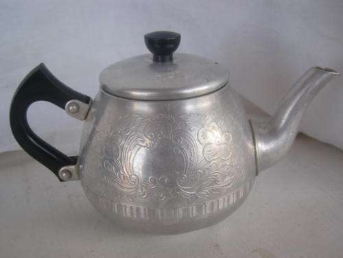 TEA FOR TWO - SWAN BRAND - THE CARLTON - TEAPOT