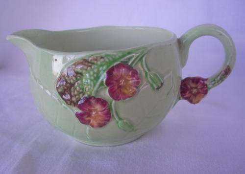 SWEET CARLTONWARE MILK JUG IN BEAUTIFULL CONDITION