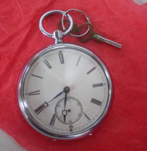 LOVELY OLDE KEY WINDING POCKET WATCH - WORKING, BUT HAS NO HANDS FOR THE SECONDS