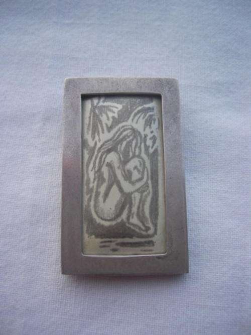 BEAUTIFULLY HANDCRAFTED SILVER BROOCH