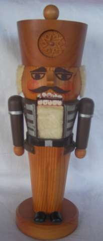 BEAUTIFULL BIG WOODEN NUTCRACKER FROM GERMANY - NO NUT TOO TOUGH TO CRACK - BEARD SWEEPS THE NUT SHE