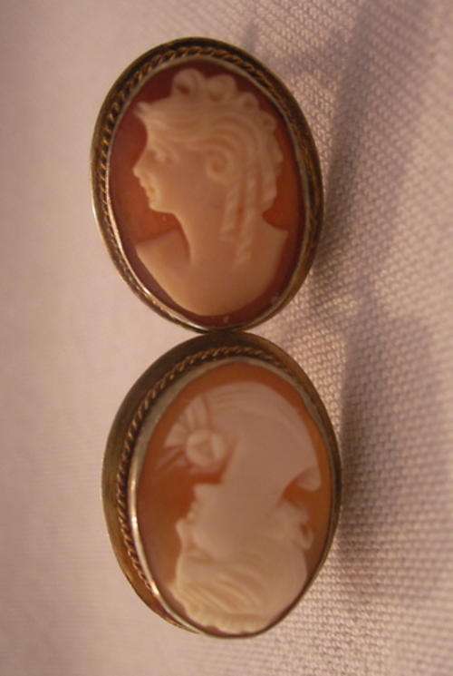 DELIGHTFUL OLDE CAMEO EARRINGS SET IN 9 CT GOLD
