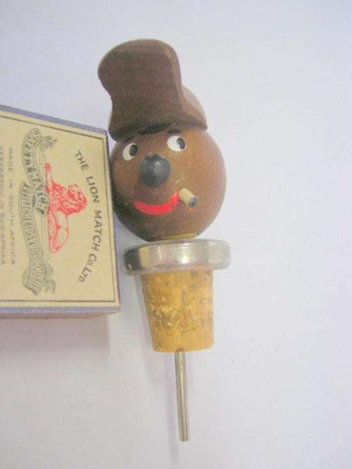 ANDY CAPP TIPE WOODEN POURER - TOO CUTE