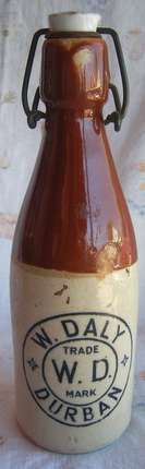 * W. DALY * TRADEMARK - DURBAN - GINGERBEER BOTTLE IN PERFECT CONDITION