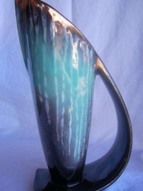 STRIKING WEST GERMAN POTTERY JUG IN TURQUOISE, GOLD AND BLACK - WOW!!
