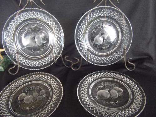 A RARE SET OF GENUINE STUART CRYSTAL PLATES