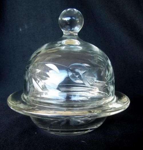 BEAUTIFULLY ELEGANT ROSE CUT BUTTER DISH
