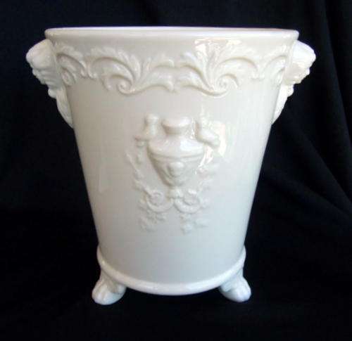 BEAUTIFUL IVORY COLORED VASE WITH GORGEOUS DETAIL OFF FRENCH ORIGIN