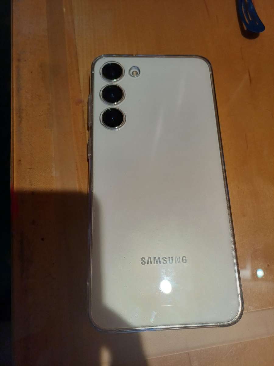 **Almost brand new samsung s23 plus***