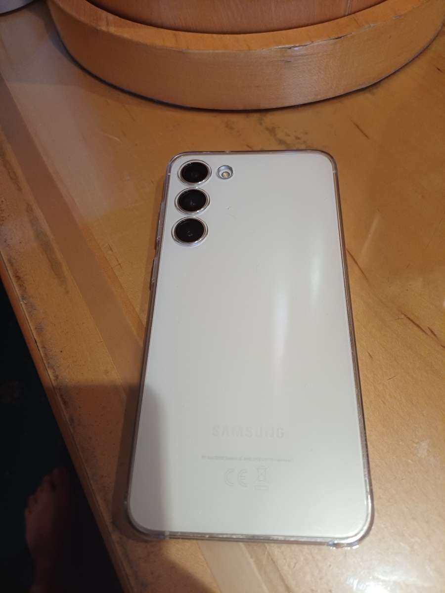 **Almost brand new samsung s23 plus***