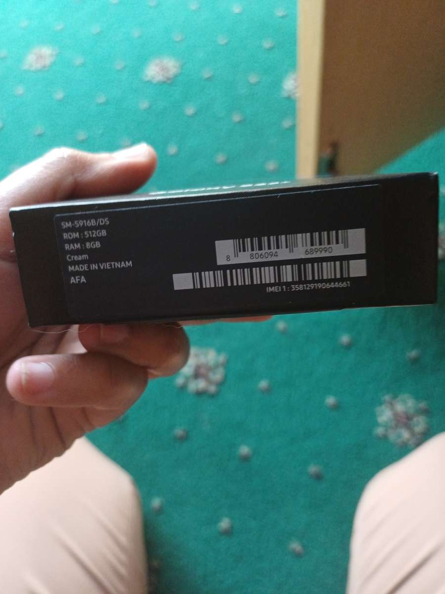 **Almost brand new samsung s23 plus***