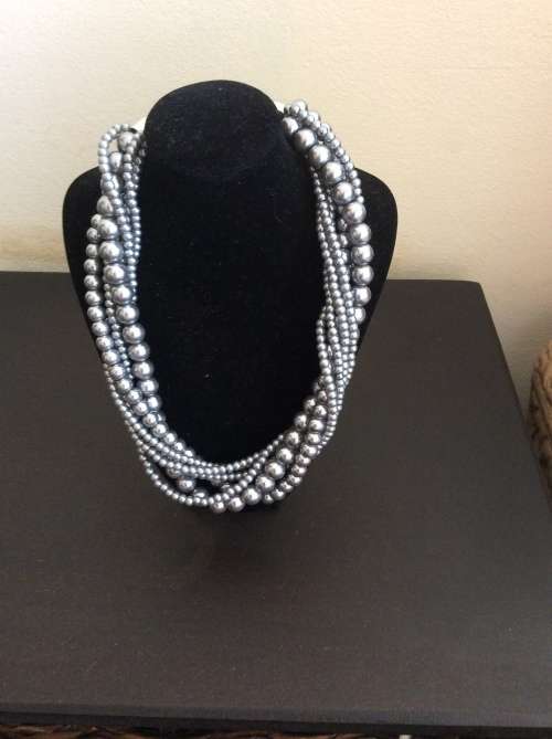 Multi layered  pearl  necklace