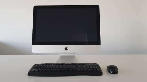 Apple iMac 21.5" - 3.06GHz Core2Duo 12GB Ram 1TB HDD