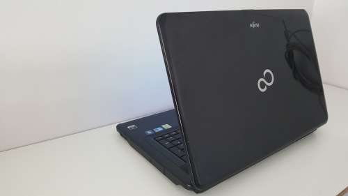 Fujitsu Lifebook N Series i3 18.4" Notebook