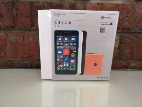 Microsoft Lumia 640 LTE Phone (New in box)