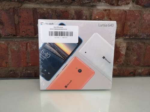 Microsoft Lumia 640 LTE Phone (New in box)
