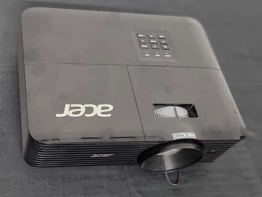 Projector - acer-x118h