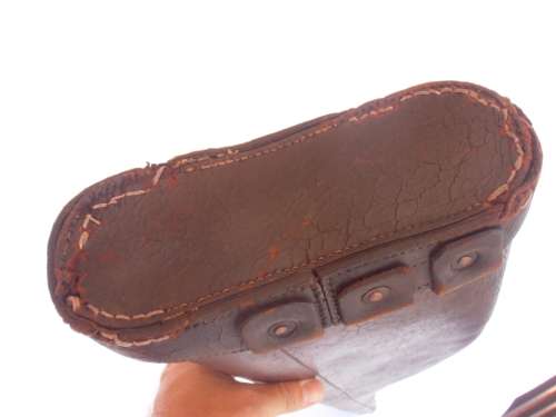 Vintage leather leg of mutton gun case