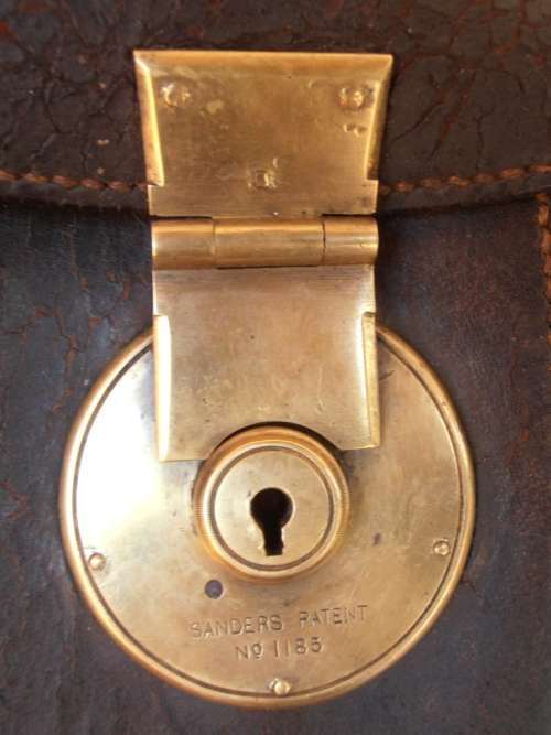 Vintage leather leg of mutton gun case