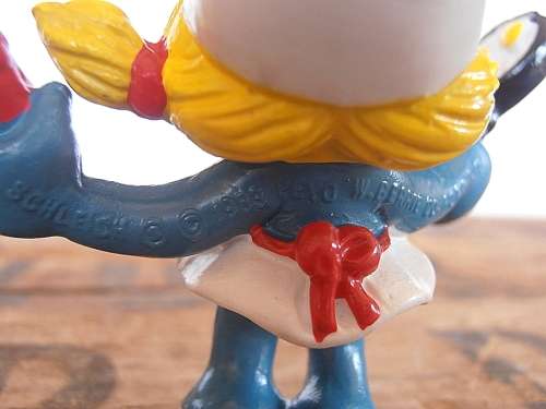 40238 Kitchen Smurf, Vintage Smurfs figure, Shipping will only be charged once!