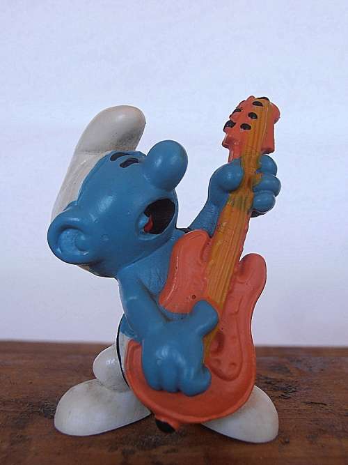 20023 Guitarist Smurf, Vintage Smurfs figure, Shipping will only be charged once!