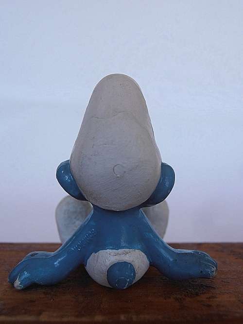 20026 Sitting Smurf, Vintage Smurfs figure, Shipping will only be charged once!