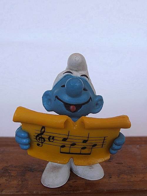 20038 Singer Smurf, Vintage Smurfs figure, Shipping will only be charged once!