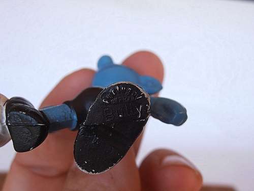 20068 Football Player Smurf, Vintage Smurfs figure, Shipping will only be charged once!