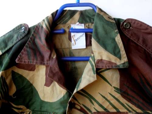 Rhodesia Statesman camo shirt, excellent conditon, strong colours, size 38