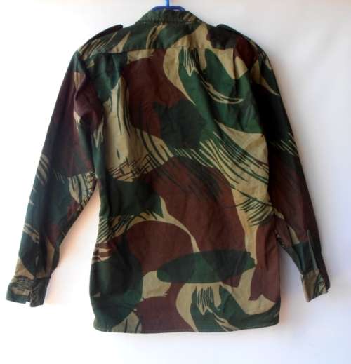 Rhodesia Statesman camo shirt, excellent conditon, strong colours, size 38