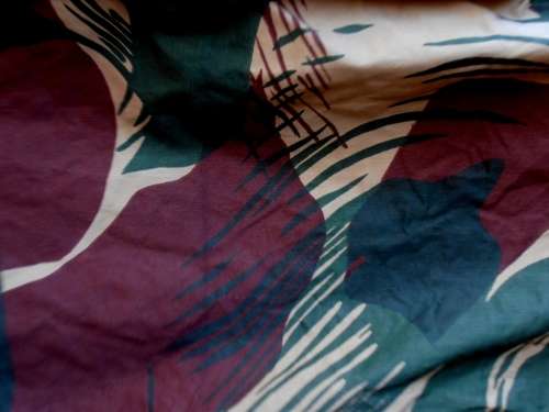 Rhodesia Statesman camo shirt, excellent conditon, strong colours, size 38