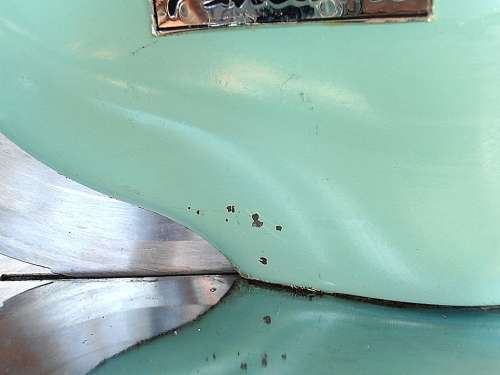 Beautiful vintage Pineware bread slicer, nice condition