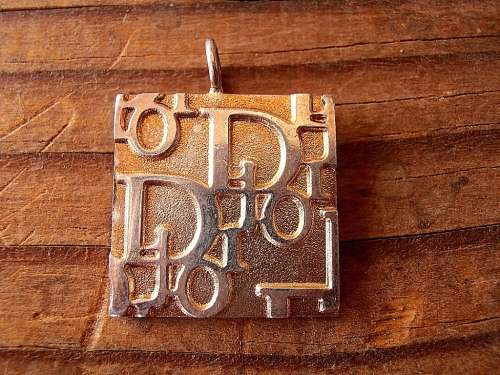 Christian Dior Sterling Silver pendant