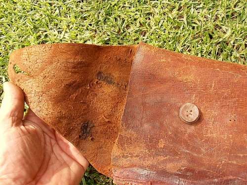 Vintage leather gun bag