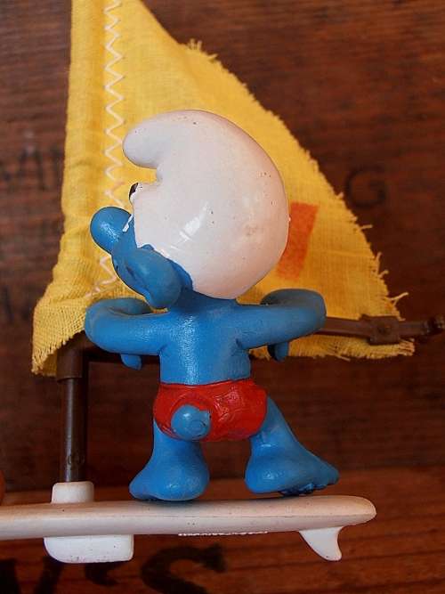 40215 Windsurfer Smurf, Vintage Smurfs figure, Shipping will only be charged once!