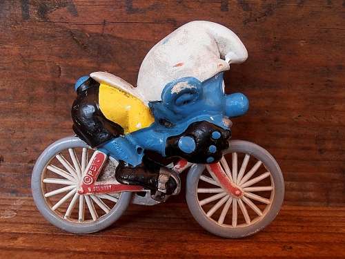 40501 Cyclist Smurf, Vintage Smurfs figure, Shipping will only be charged once!