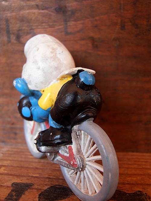 40501 Cyclist Smurf, Vintage Smurfs figure, Shipping will only be charged once!
